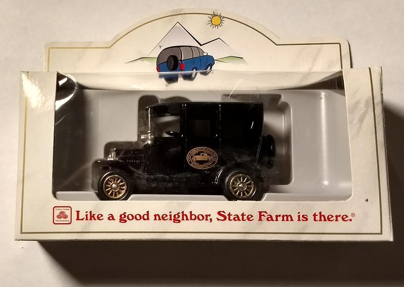 Small Ford T Model made by Lledro for State Farm I