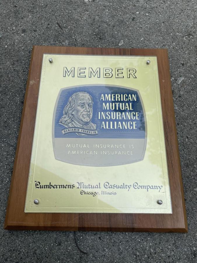 #072 American Mutual Insurance Alliance.  Member. Plaque