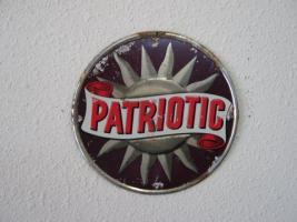 Patriotic 7" Tin Round with Orginal Colors From Ir